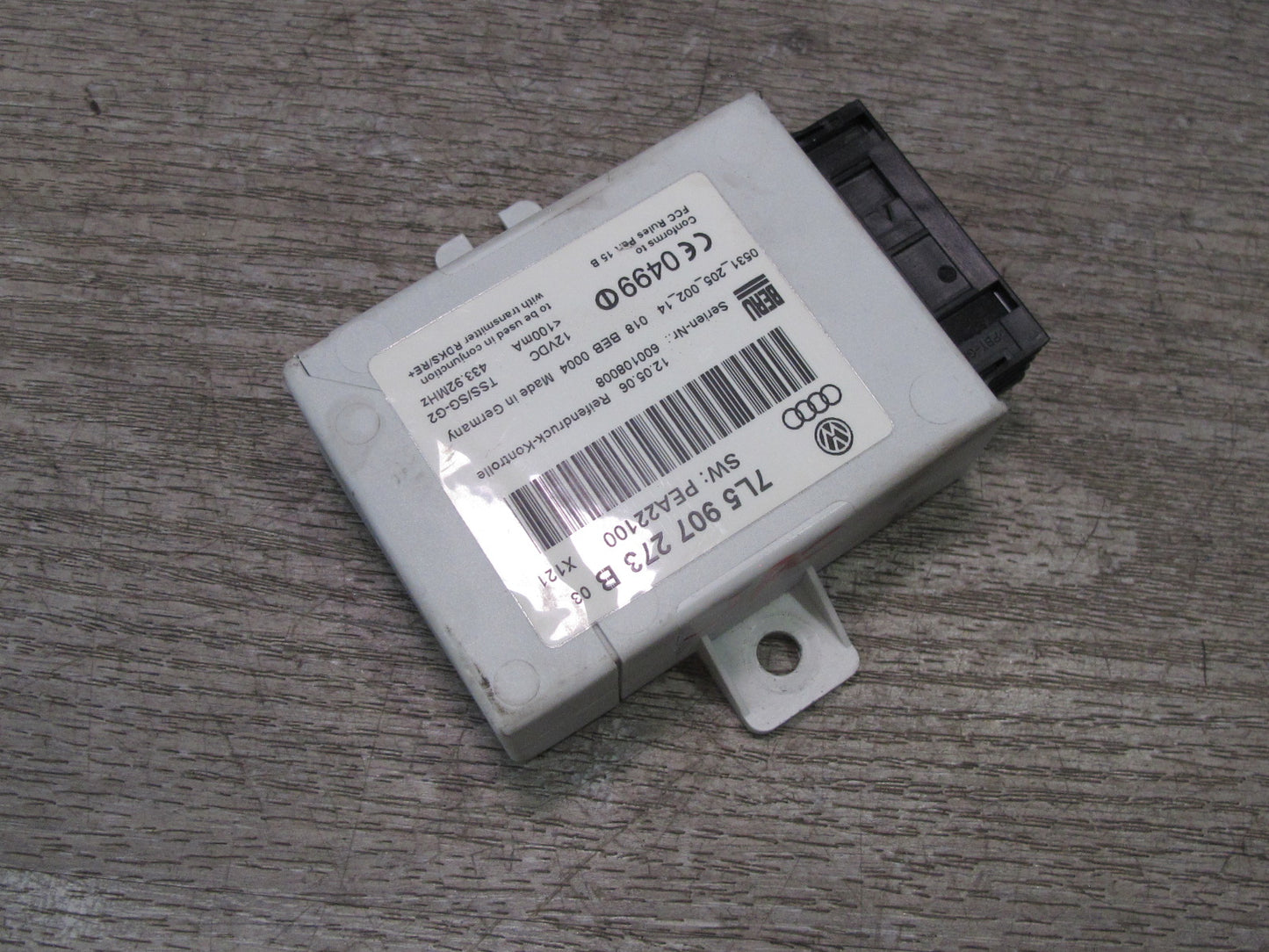 2003-2010 Porsche Cayenne 955 TPMS Tire Pressure Control Module 7L5907273B