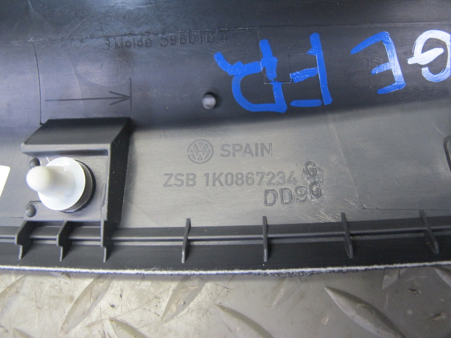 07-09 VW R32 GTI Rabbit MK5 Front Left & Right Interior A Pillar Trim Set OEM
