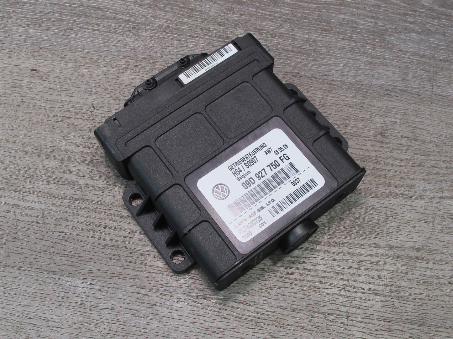 2003-2006 Porsche Cayenne 955 Turbo Transmission Control Module 09D927750FG