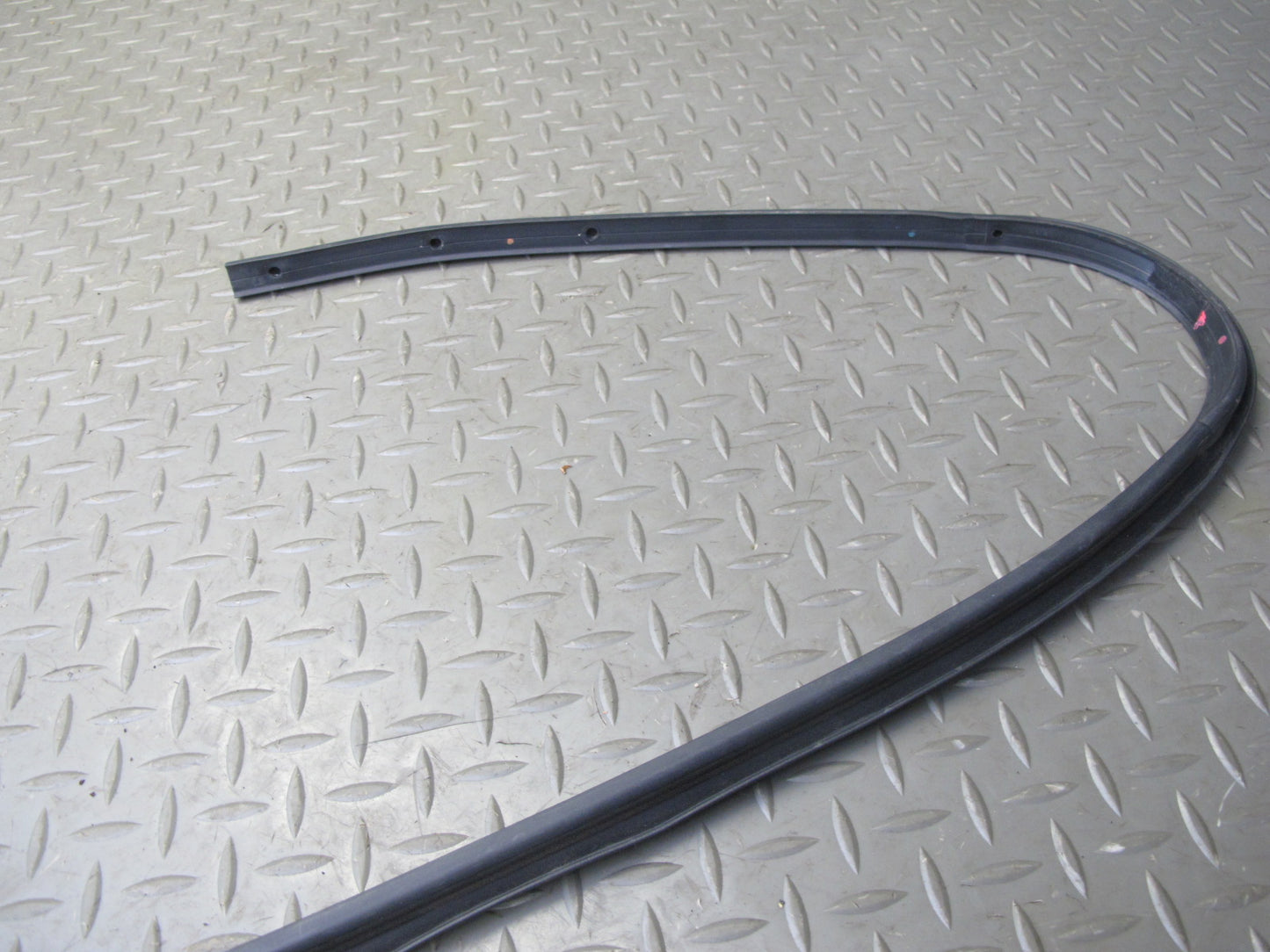 2003-2009 Hummer H2 Rear Left Driver Side Door Body Weatherstrip Rubber Seal