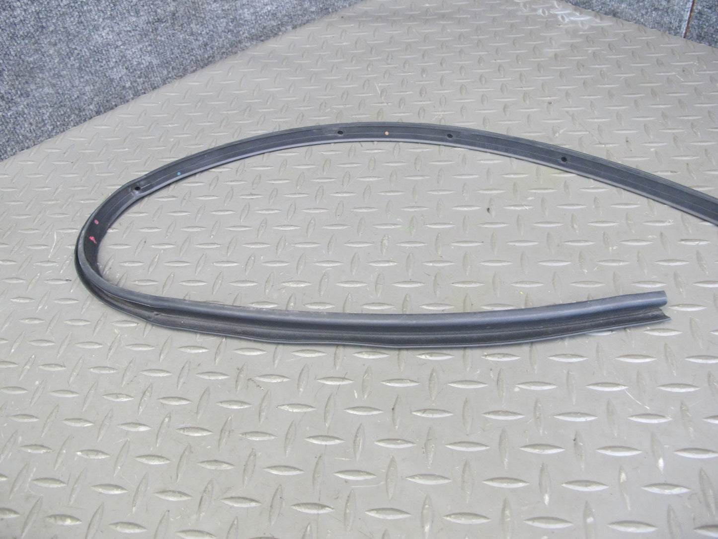 2003-2009 Hummer H2 Rear Left Driver Side Door Body Weatherstrip Rubber Seal