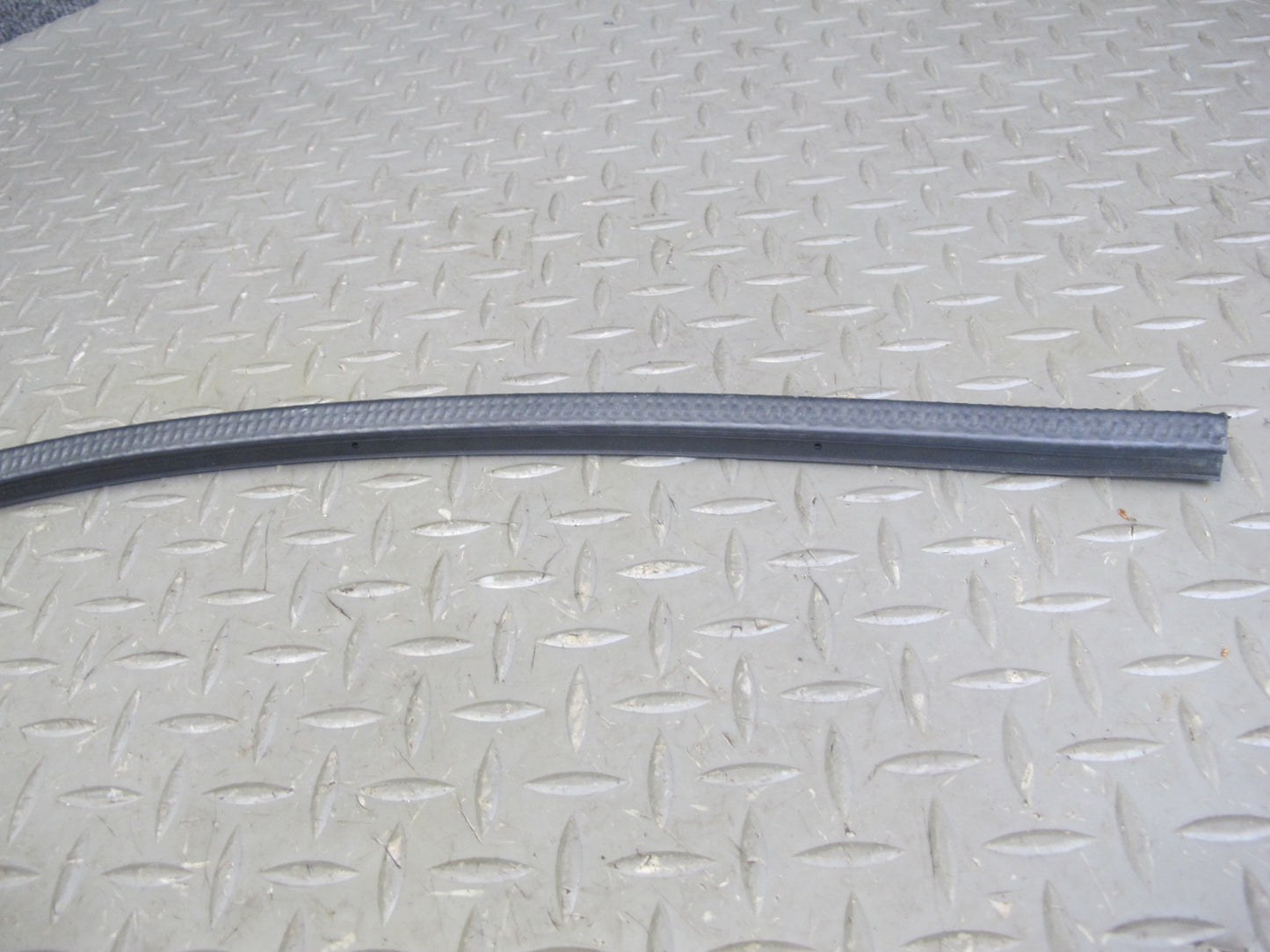 2003-2009 Hummer H2 Rear Left Side Door Weatherstrip Rubber Seal