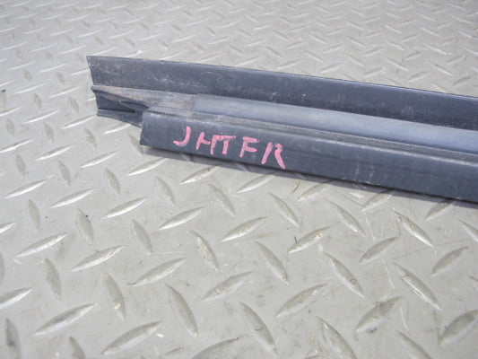 2003-2009 Hummer H2 Front Right Window Outer Inner Weatherstrip Rubber Seal Set