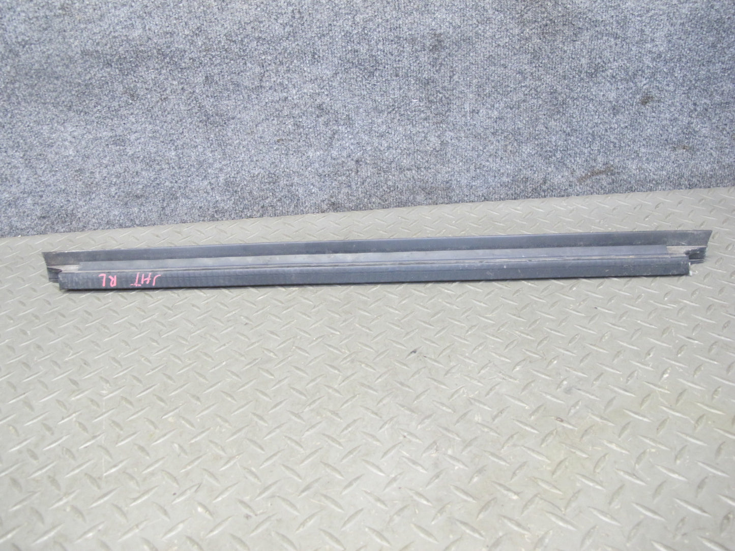 2003-2009 Hummer H2 Rear Left Window Outer Inner Weatherstrip Rubber Seal Set