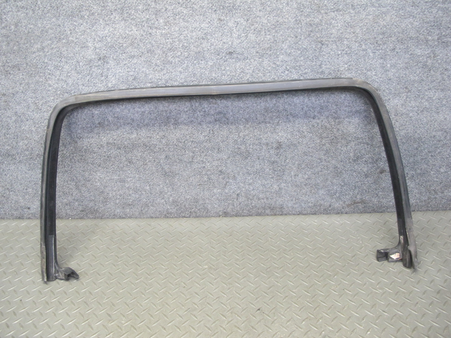 2003-2009 Hummer H2 Rear Left Window Outer Inner Weatherstrip Rubber Seal Set
