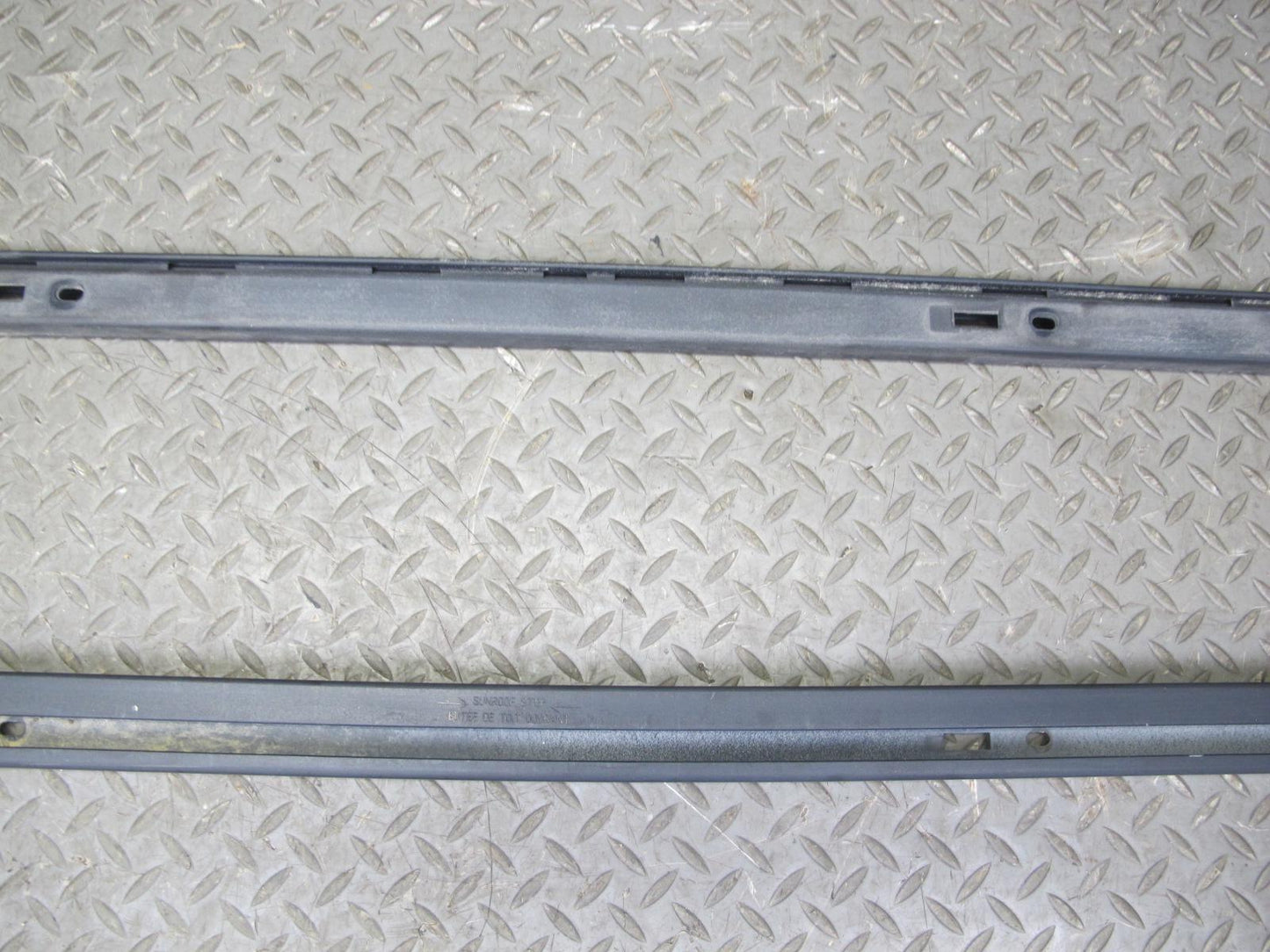 2005-2009 Hummer H2 SUT Left & Right Roof Rail Track Luggage Bracket Molding Set