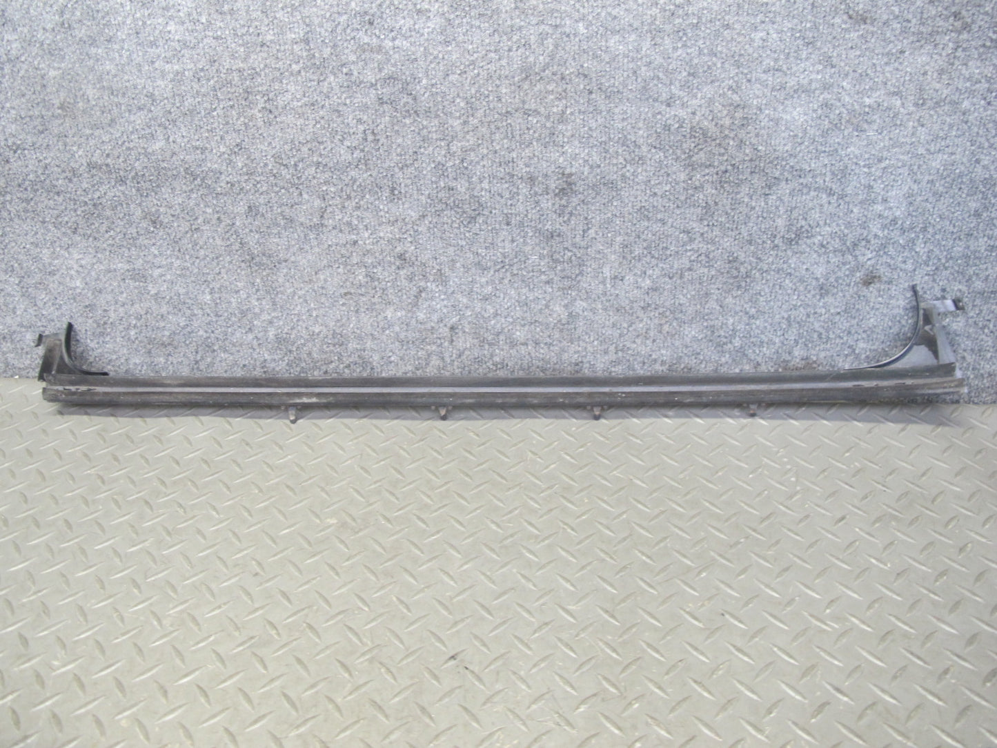 2003-2009 Hummer H2 Front Left Window Outer Inner Weatherstrip Rubber Seal Set