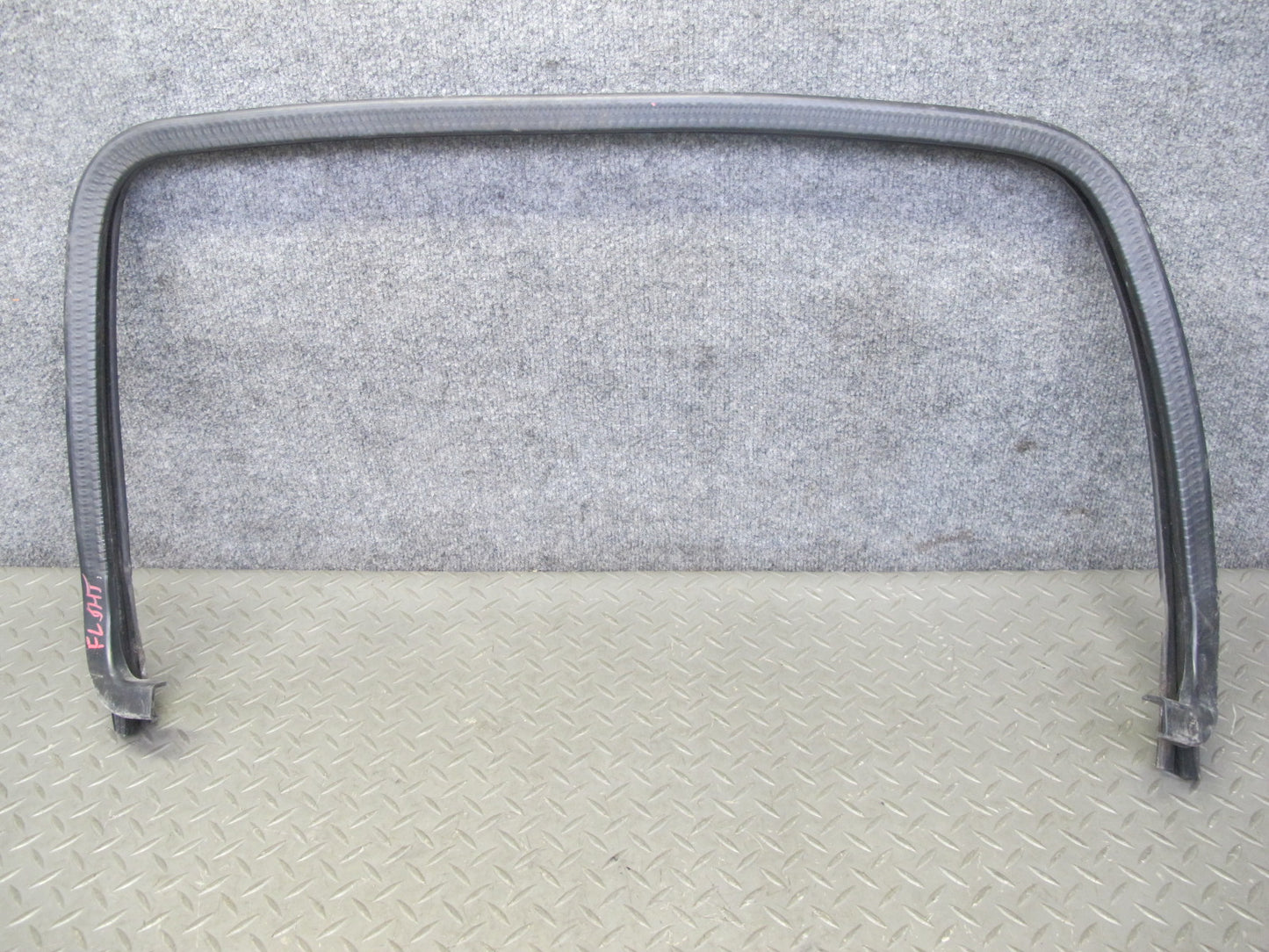2003-2009 Hummer H2 Front Left Window Outer Inner Weatherstrip Rubber Seal Set