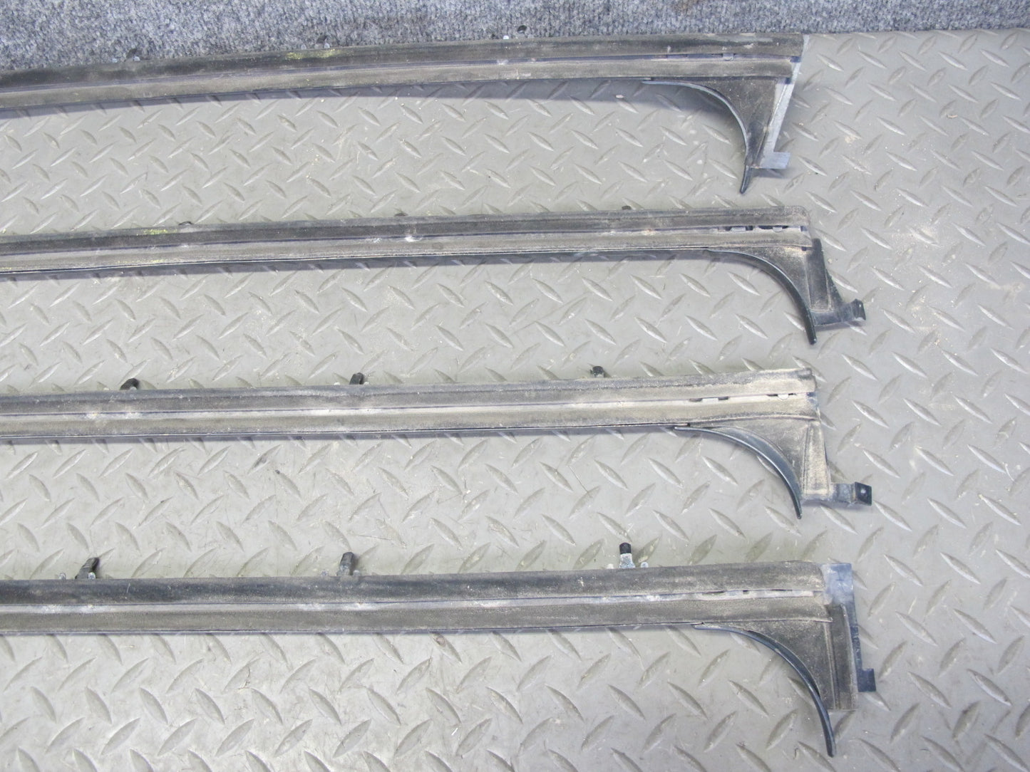 2003-2009 Hummer H2 Front & Rear Window Outer Inner Weatherstrip Rubber Seal Set