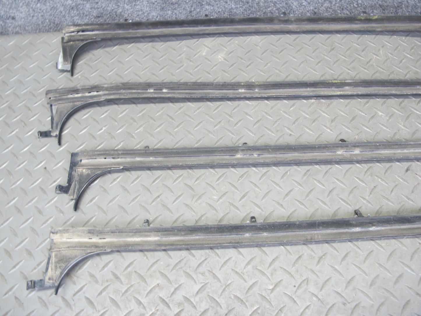 2003-2009 Hummer H2 Front & Rear Window Outer Inner Weatherstrip Rubber Seal Set