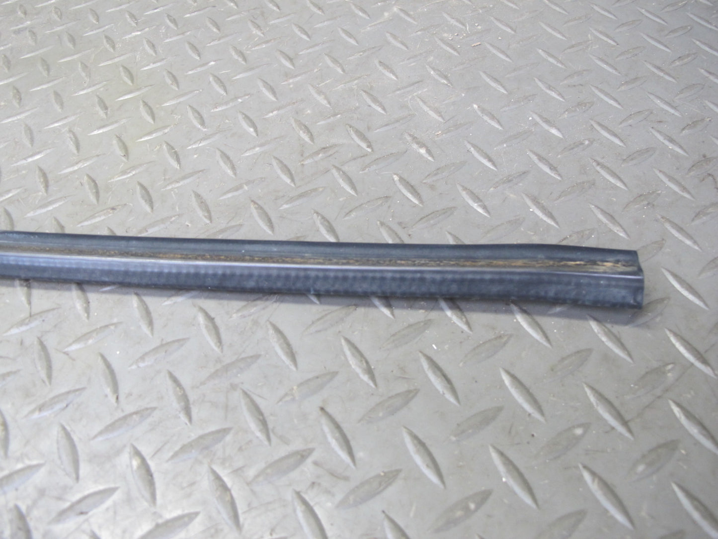 2003-2009 Hummer H2 Rear Left Side Door Weatherstrip Rubber Seal
