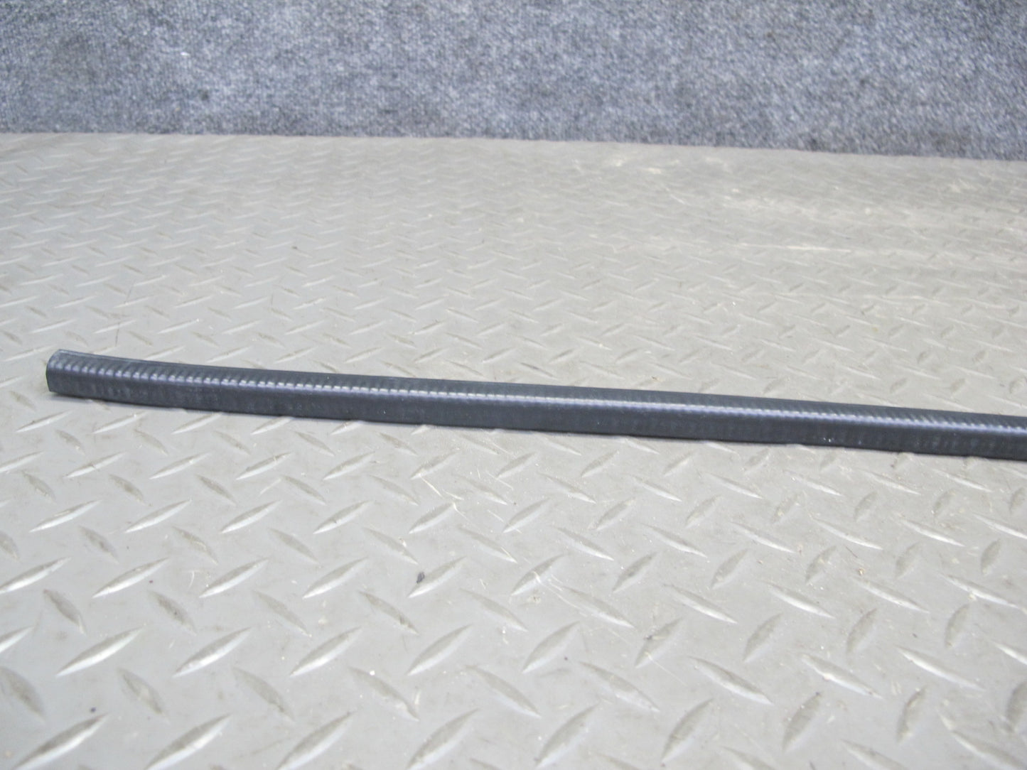2003-2009 Hummer H2 Rear Left Side Door Weatherstrip Rubber Seal