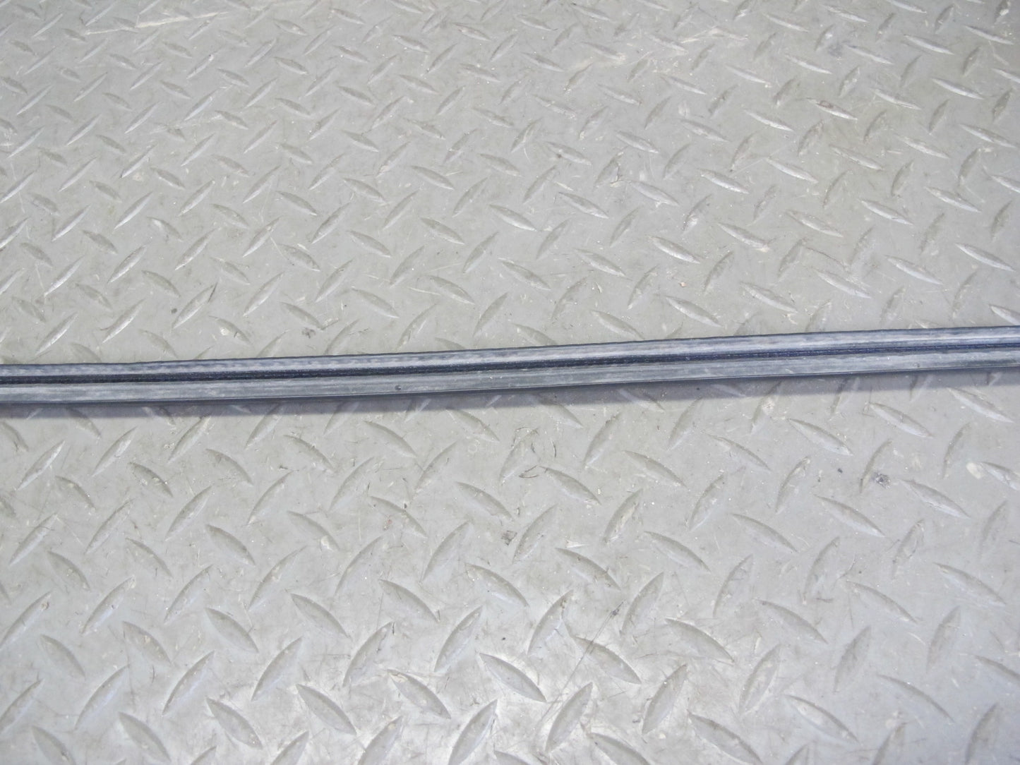 2003-2009 Hummer H2 Rear Left Side Door Weatherstrip Rubber Seal