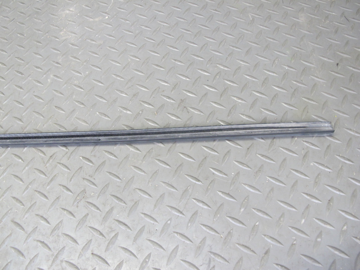 2003-2009 Hummer H2 Rear Right Side Door Weatherstrip Rubber Seal