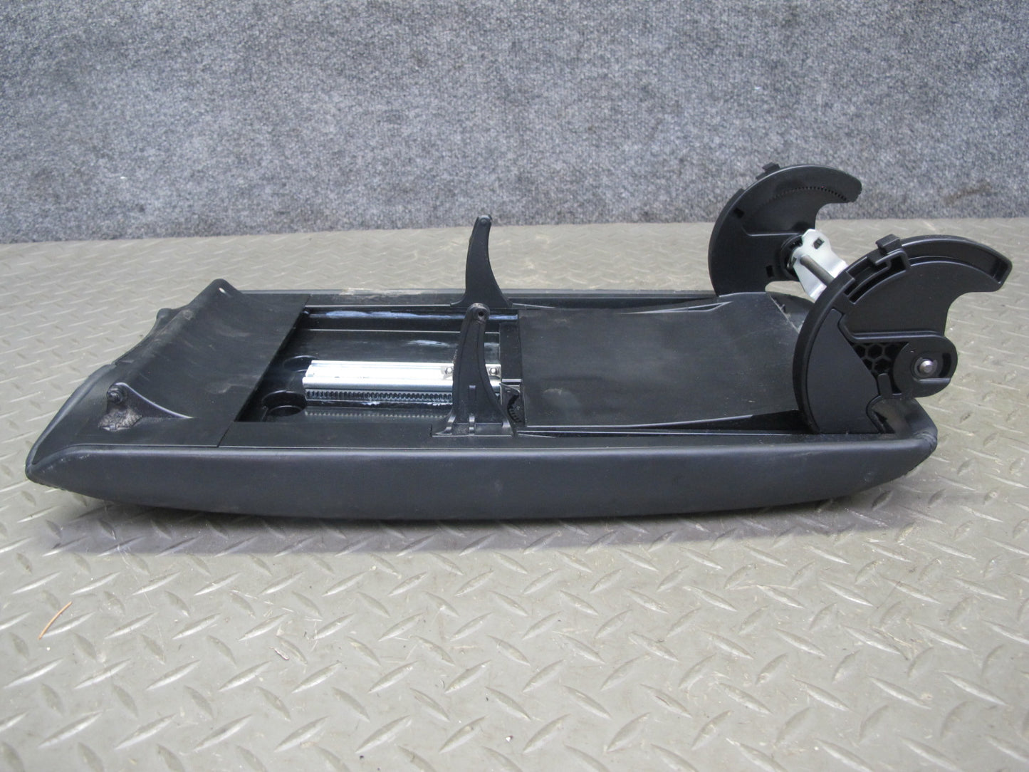 08-09 Lexus UVF46 LS600h Center Console Leather Armrest Lid Cover Black OEM