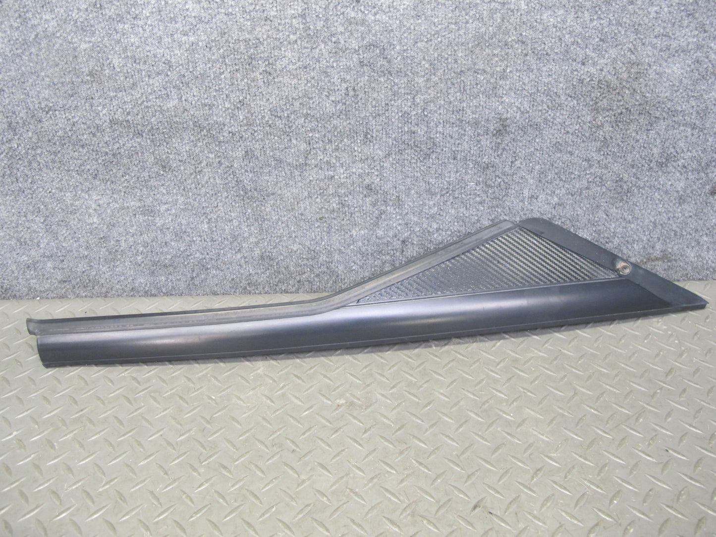 05-13 Chevrolet Corvette C6 Front Left A Pillar Trim Molding 118730472 OEM