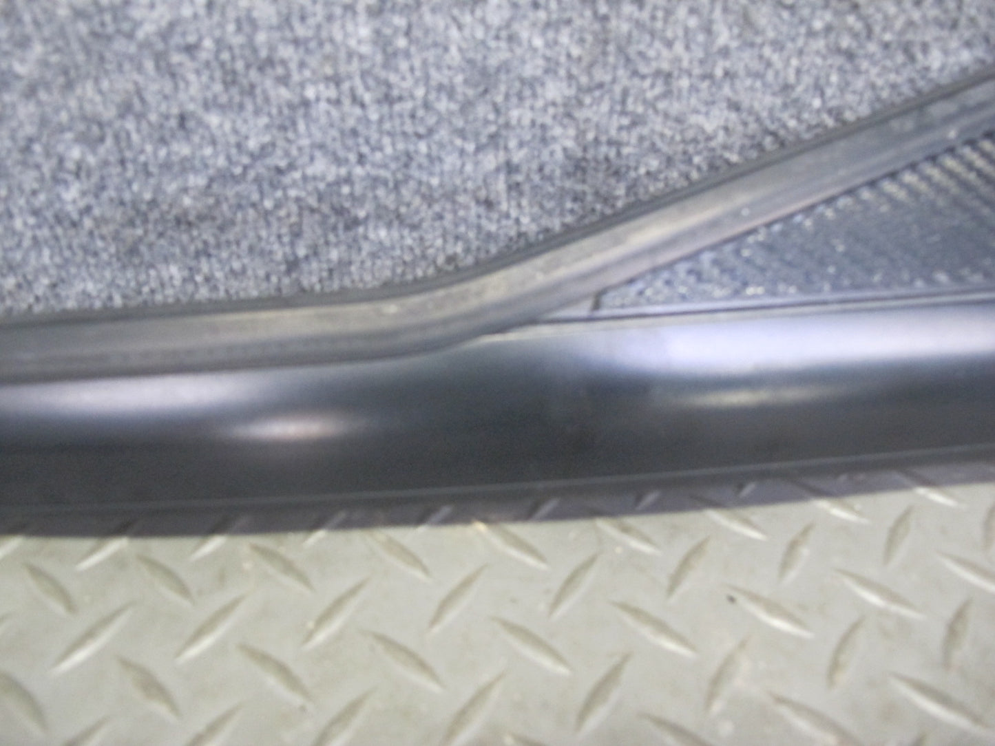 05-13 Chevrolet Corvette C6 Front Left A Pillar Trim Molding 118730472 OEM