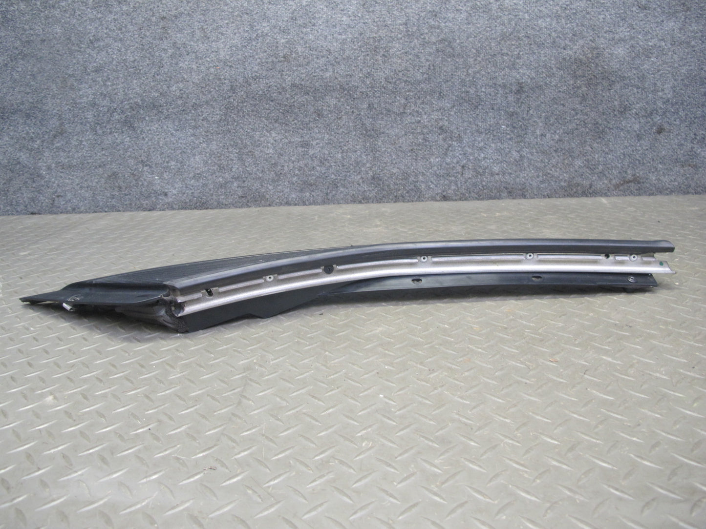 05-13 Chevrolet Corvette C6 Front Left A Pillar Trim Molding 118730472 OEM