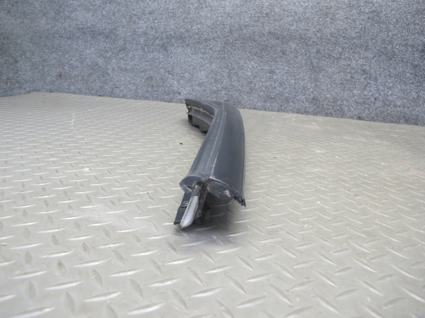 05-13 Chevrolet Corvette C6 Front Left A Pillar Trim Molding 118730472 OEM