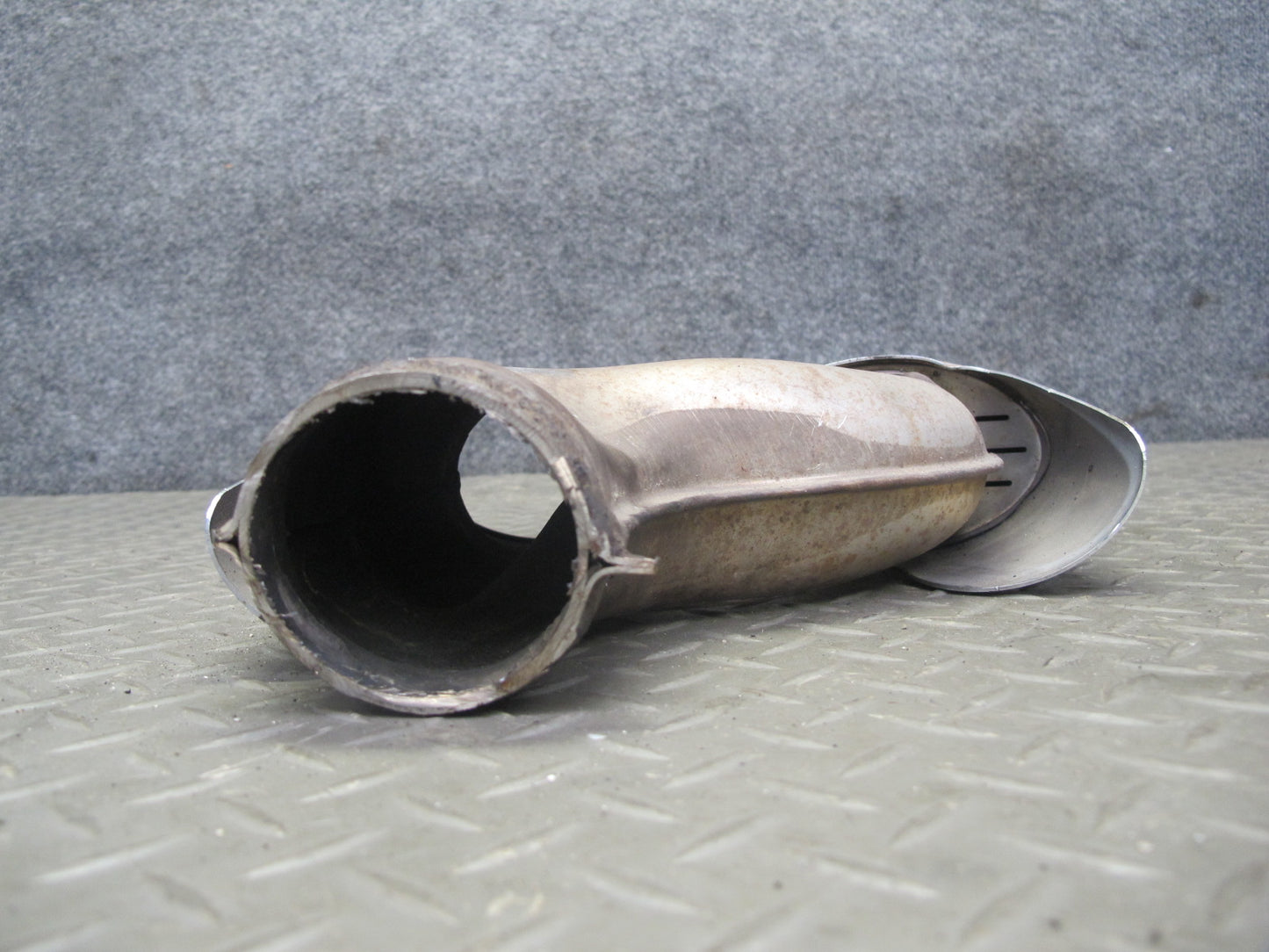 07-11 Mercedes-benz W164 ML63 AMG Set of 2 Rear Exhaust Muffler Tips Set