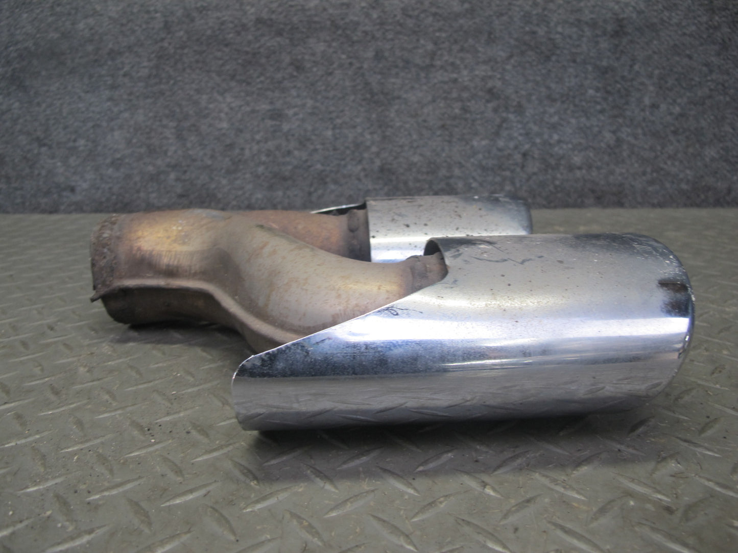 07-11 Mercedes-benz W164 ML63 AMG Set of 2 Rear Exhaust Muffler Tips Set