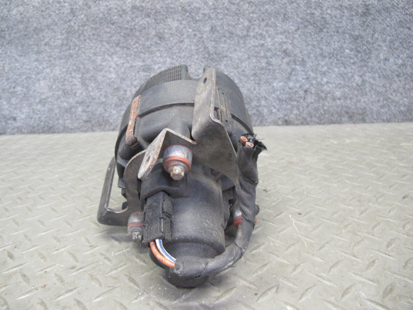 07-11 Mercedes W164 ML63 AMG Secondary Air Smog Injection Pump 0001405885 OEM