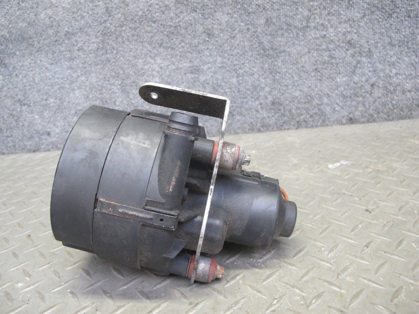 07-11 Mercedes W164 ML63 AMG Secondary Air Smog Injection Pump 0001405885 OEM