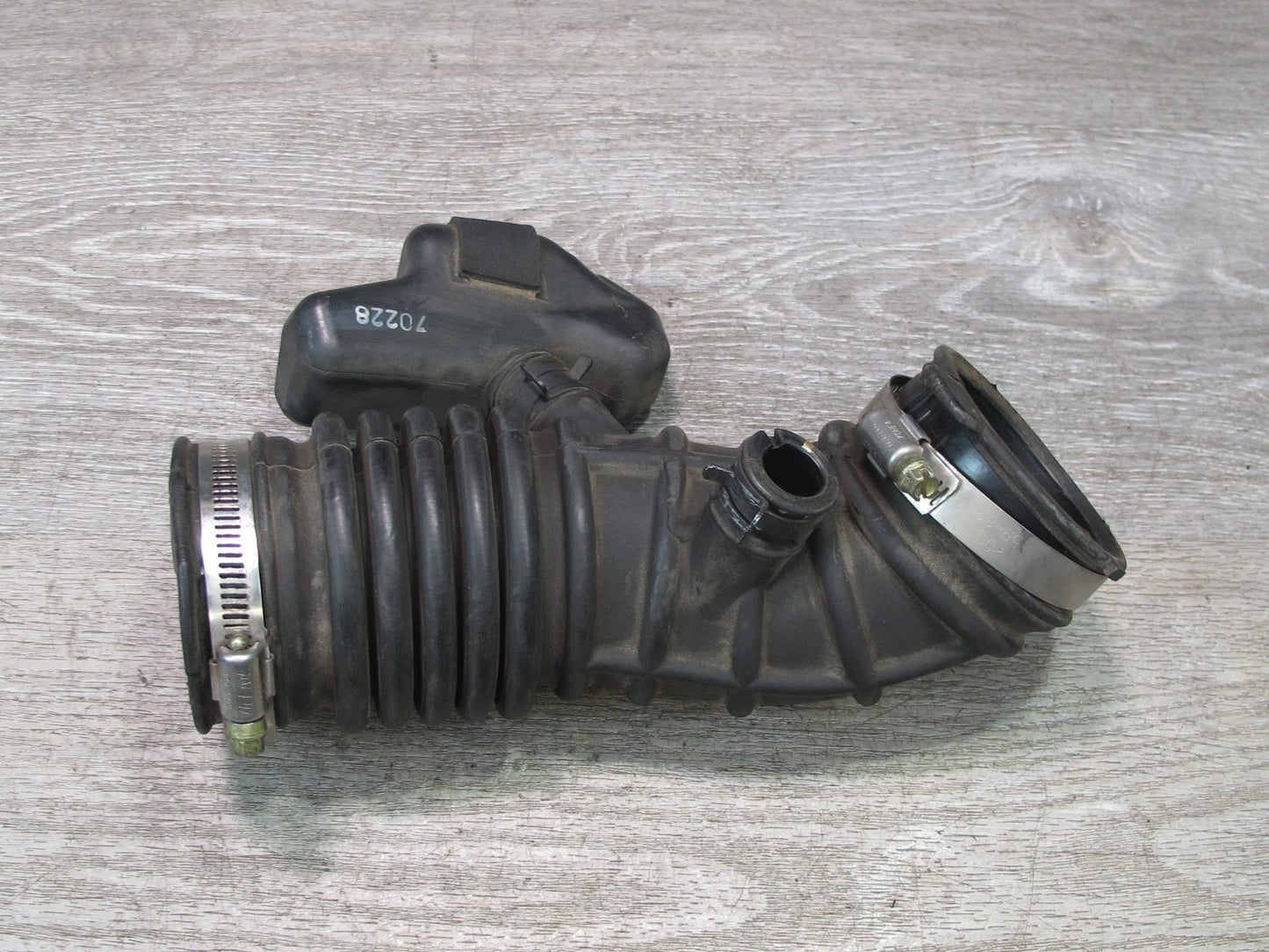 07-09 Nissan 350Z Z33 Convertible VQ35HR Left Engine Air Intake Tube OEM