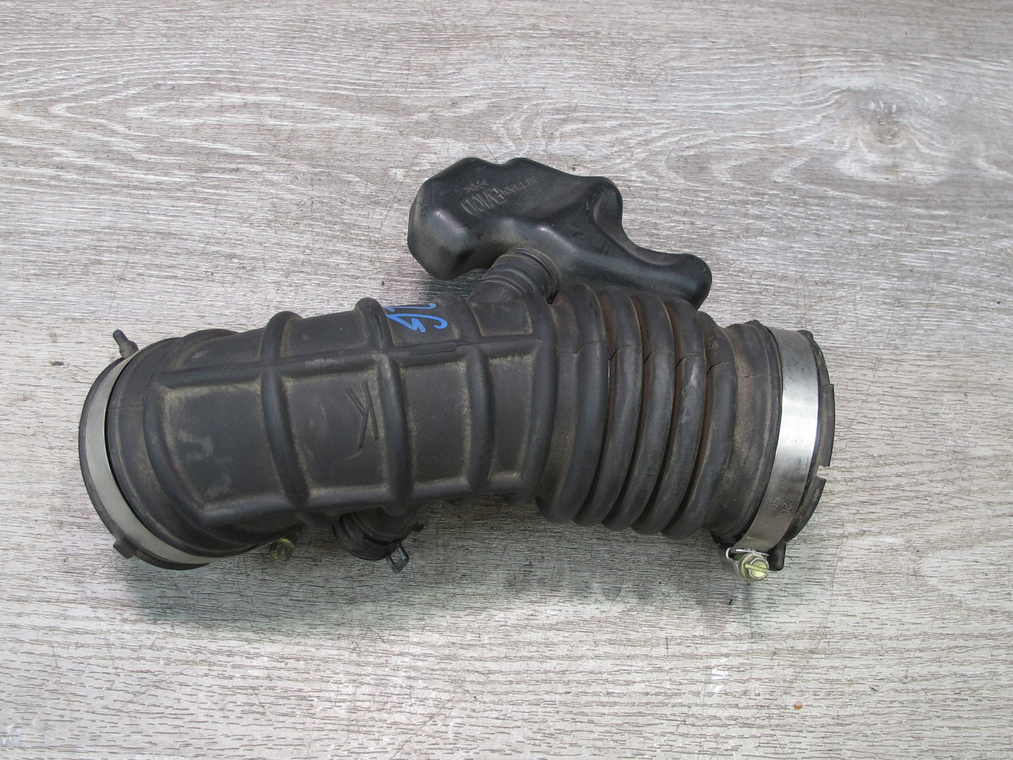 07-09 Nissan 350Z Z33 Convertible VQ35HR Left Engine Air Intake Tube OEM