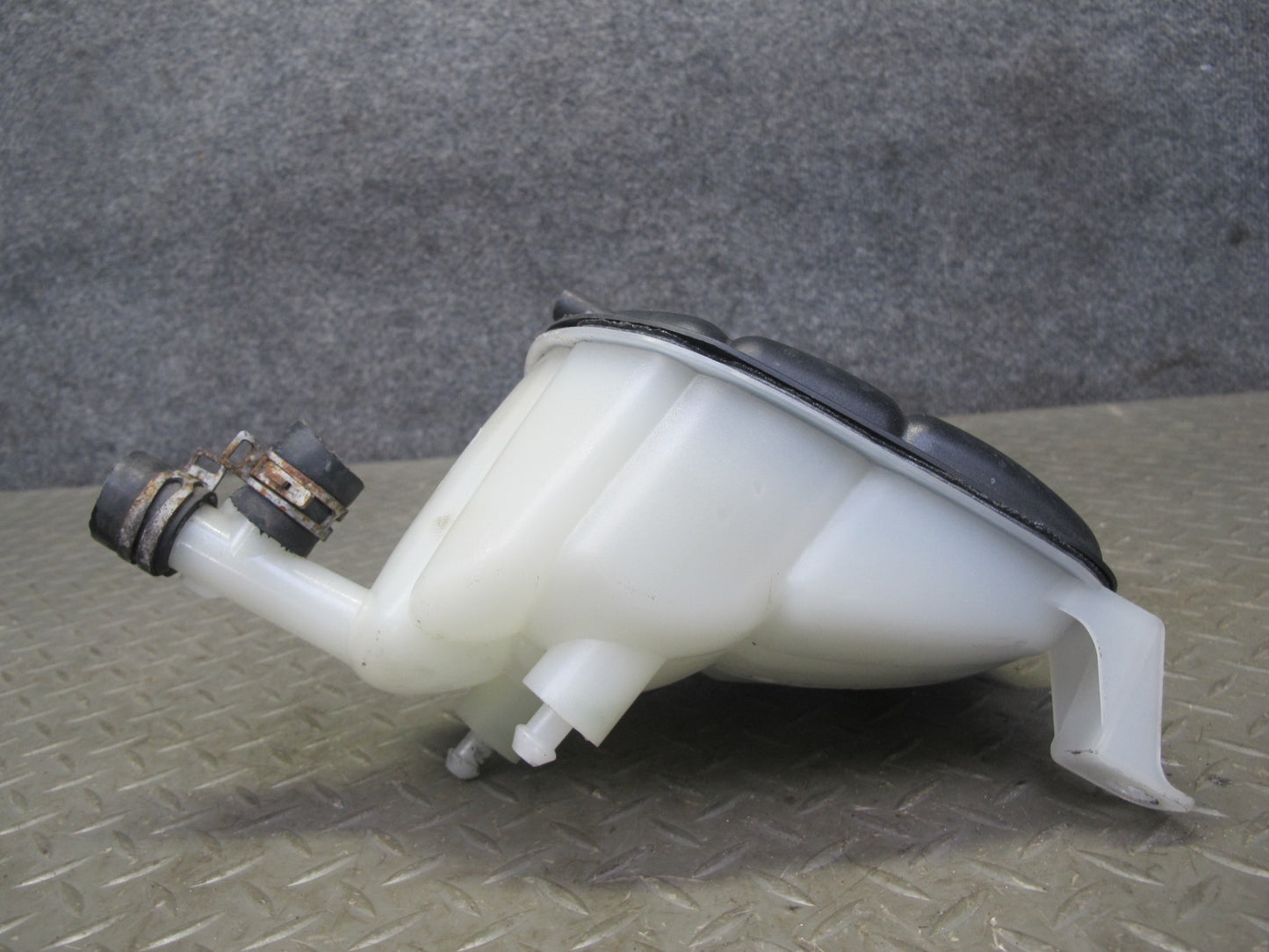 07-11 Mercedes W164 Ml-class Engine Cooling Expansion Reservoir Tank OEM