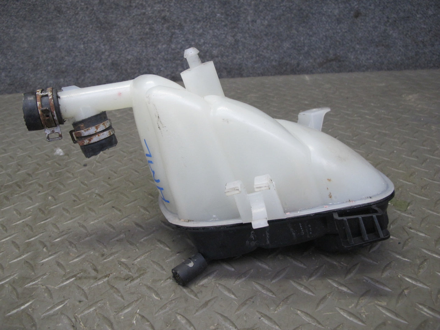 07-11 Mercedes W164 Ml-class Engine Cooling Expansion Reservoir Tank OEM
