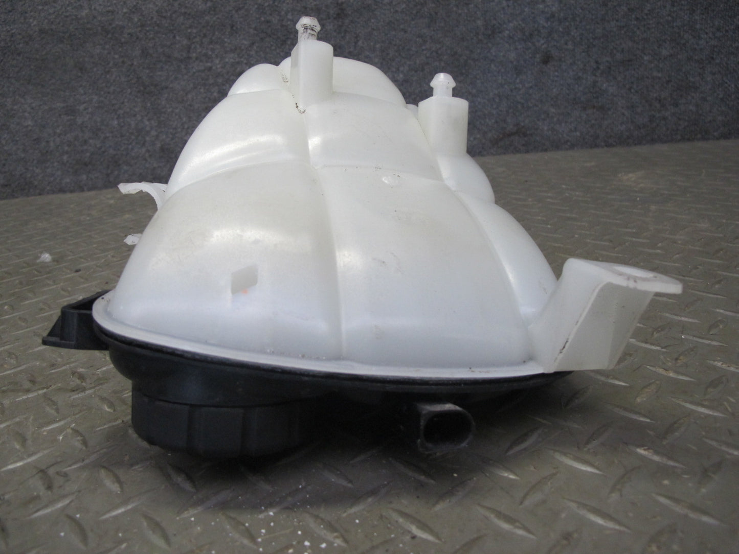 07-11 Mercedes W164 Ml-class Engine Cooling Expansion Reservoir Tank OEM