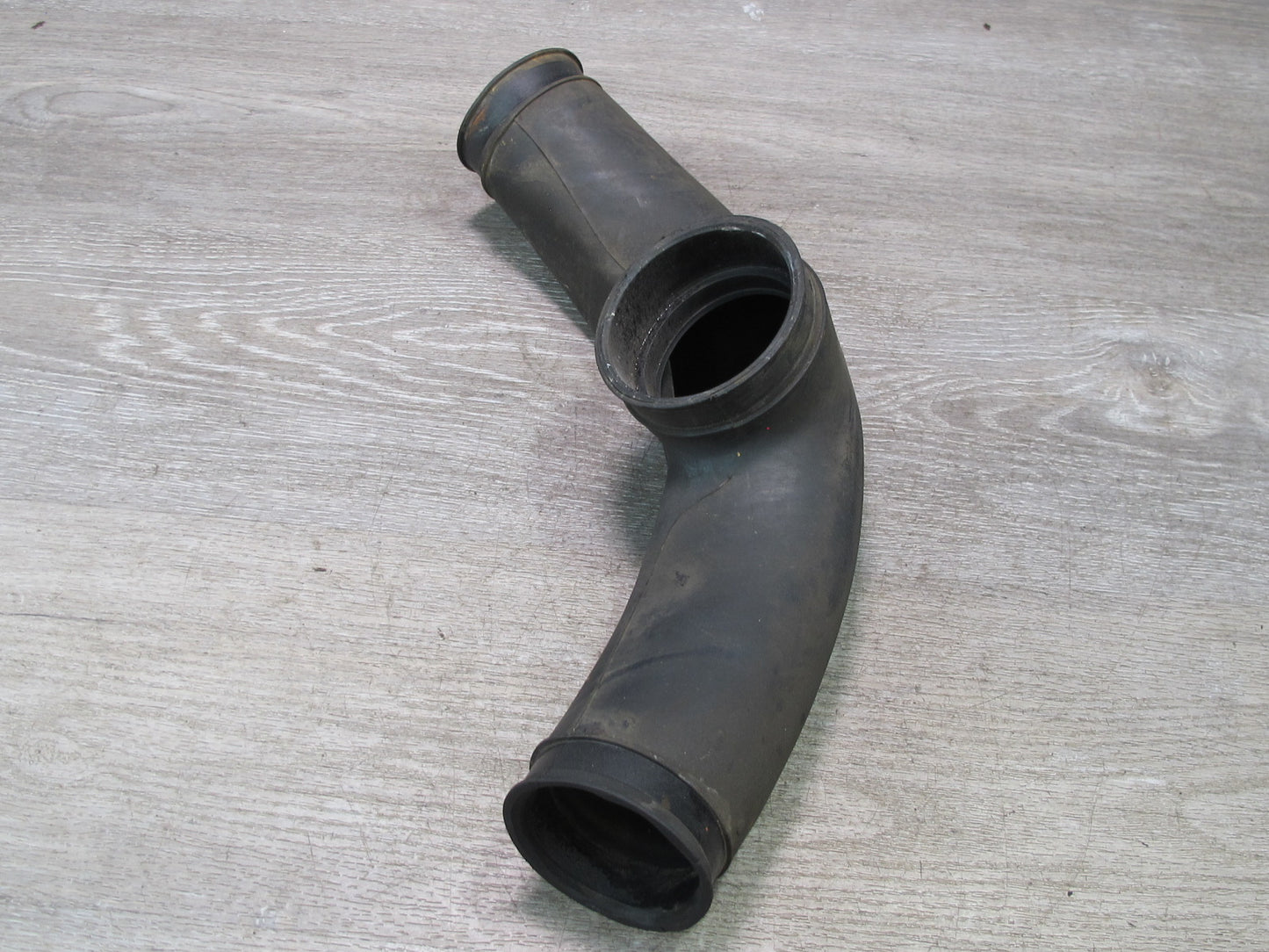 90-96 Nissan Z32 300ZX VG30DE NON Turbo Center Air Intake Y Pipe Hose OEM