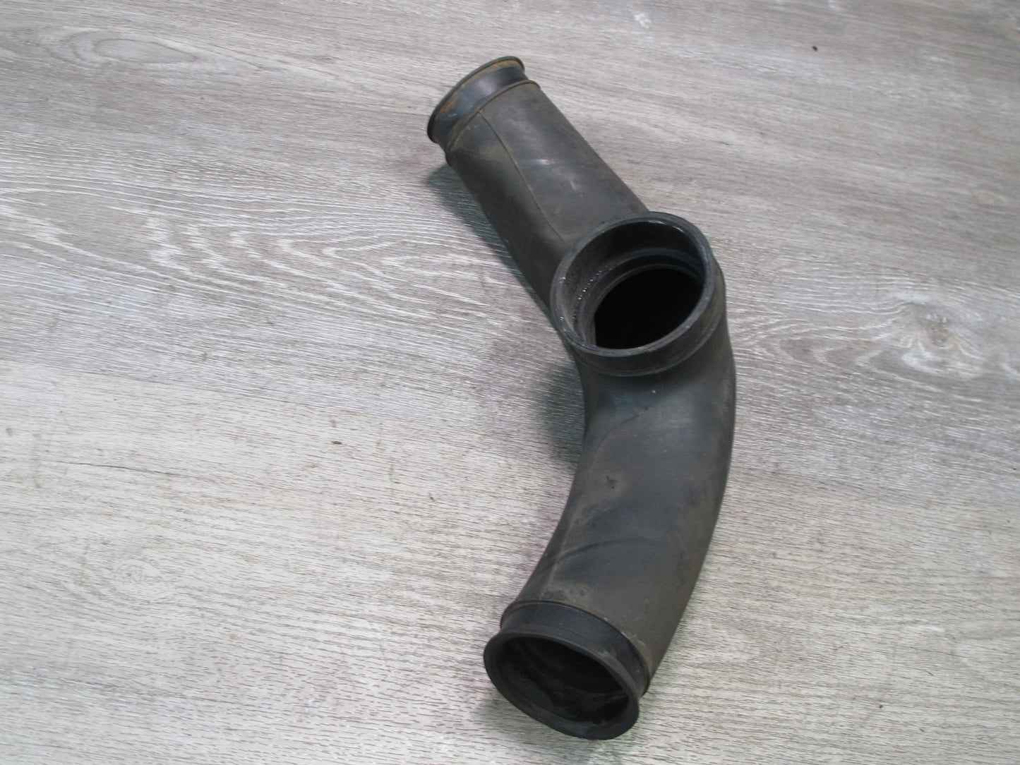 90-96 Nissan Z32 300ZX VG30DE NON Turbo Center Air Intake Y Pipe Hose OEM
