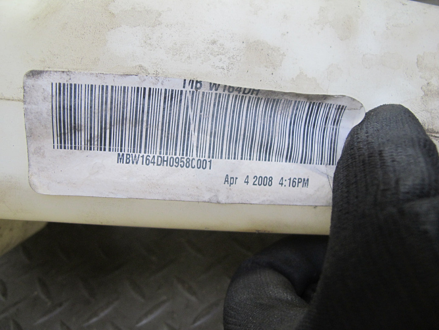 07-11 Mercedes W164 Ml-class Windshield Washer Reservoir w Pump OEM