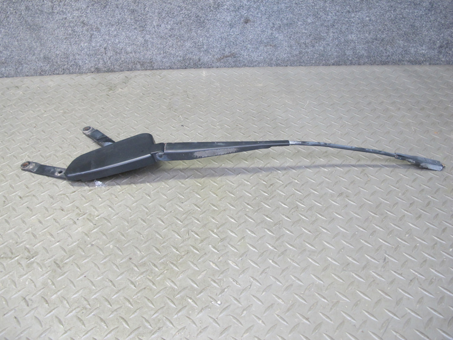 07-11 Mercedes W164 Ml-class Set of 2 Front Left Right Windshield Wiper Arm OEM