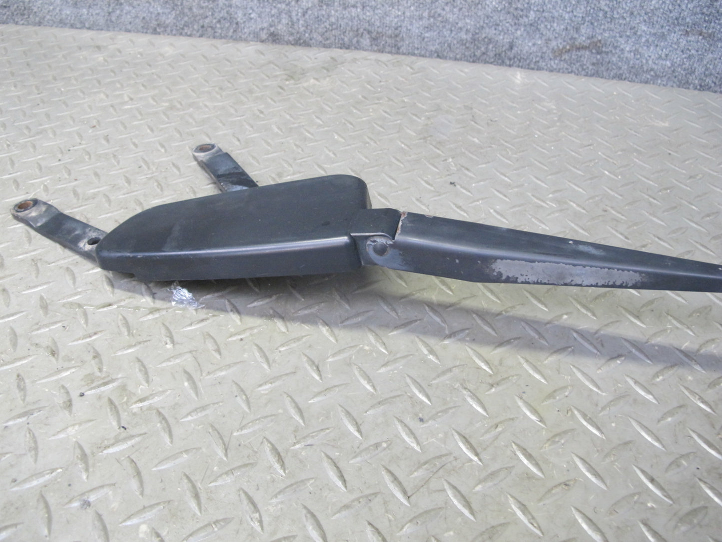 07-11 Mercedes W164 Ml-class Set of 2 Front Left Right Windshield Wiper Arm OEM