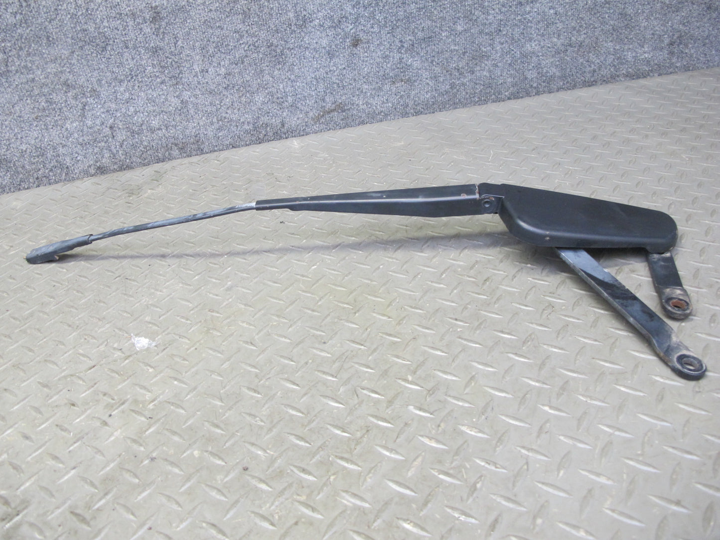 07-11 Mercedes W164 Ml-class Set of 2 Front Left Right Windshield Wiper Arm OEM