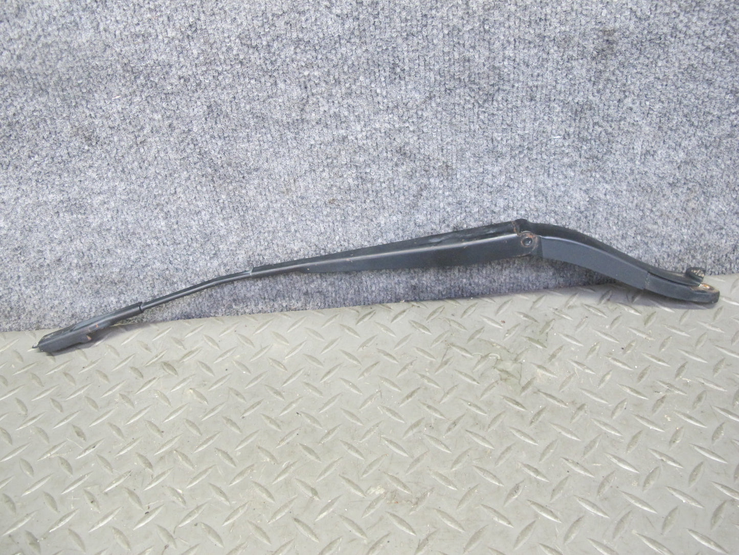 07-11 Mercedes W164 Ml-class Set of 2 Front Left Right Windshield Wiper Arm OEM