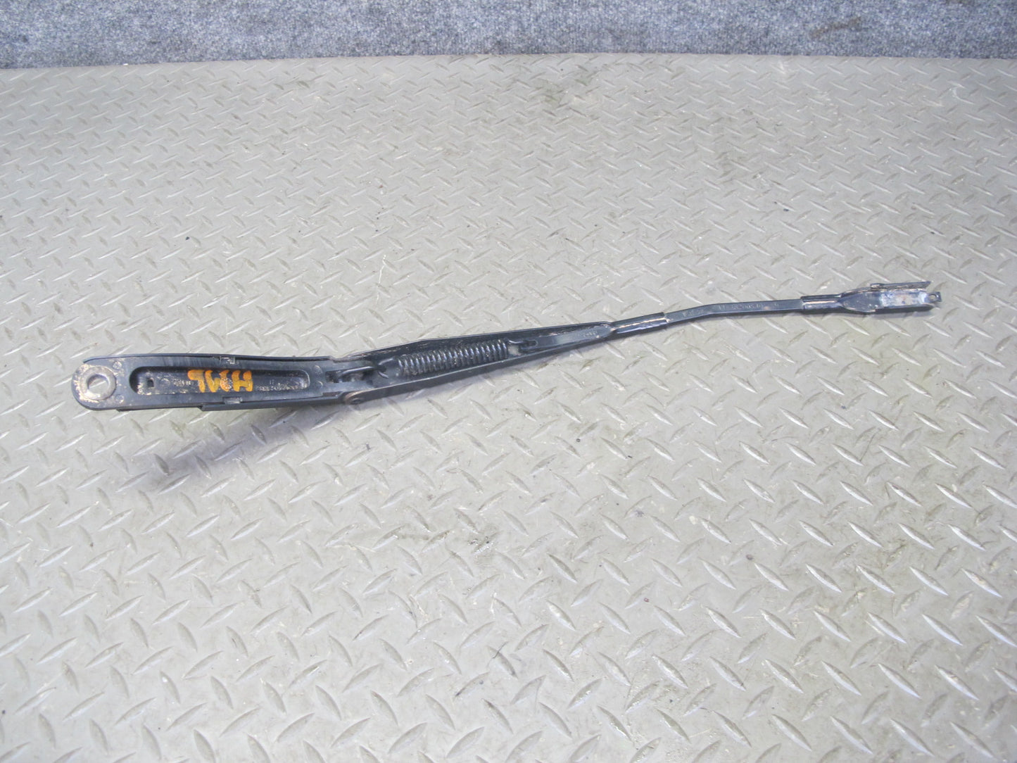 07-11 Mercedes W164 Ml-class Set of 2 Front Left Right Windshield Wiper Arm OEM