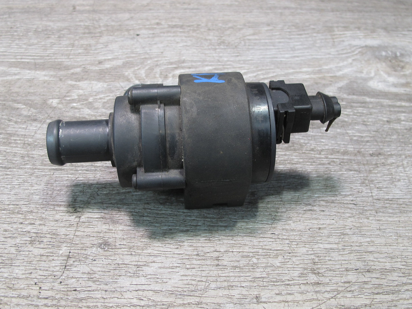 2006-2010 BMW E63 E64 M6 Secondary Additional Auxiliary Water Pump 6936568