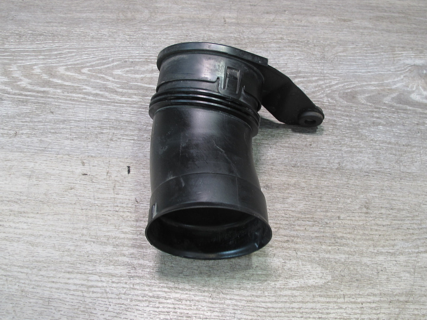 2006-2010 BMW E63 E64 M6 Left & Right Air Intake Hose Pipe Duct Set of 2