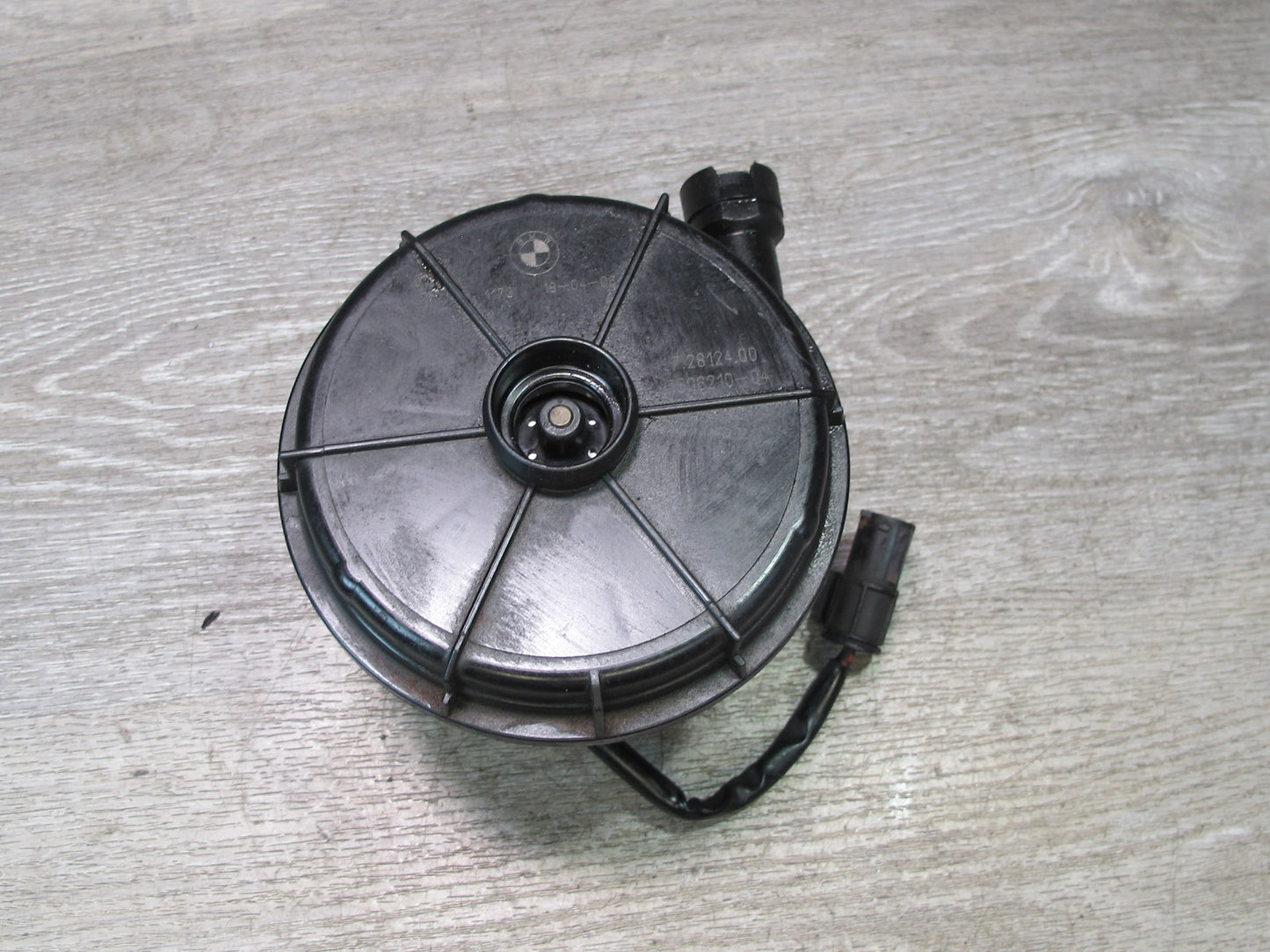 2006-2010 BMW E63 E64 M6 Smog Secondary Air Injection Pump 7506210