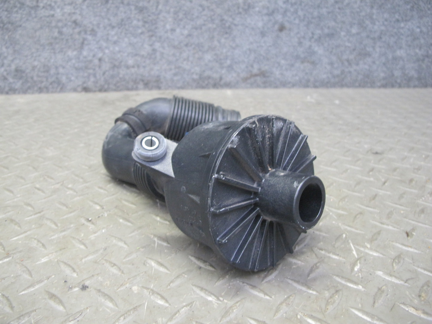 2008 VW R32 VR6 3.2L Engine Air Intake Resonator w Duct Hose Pipe OEM