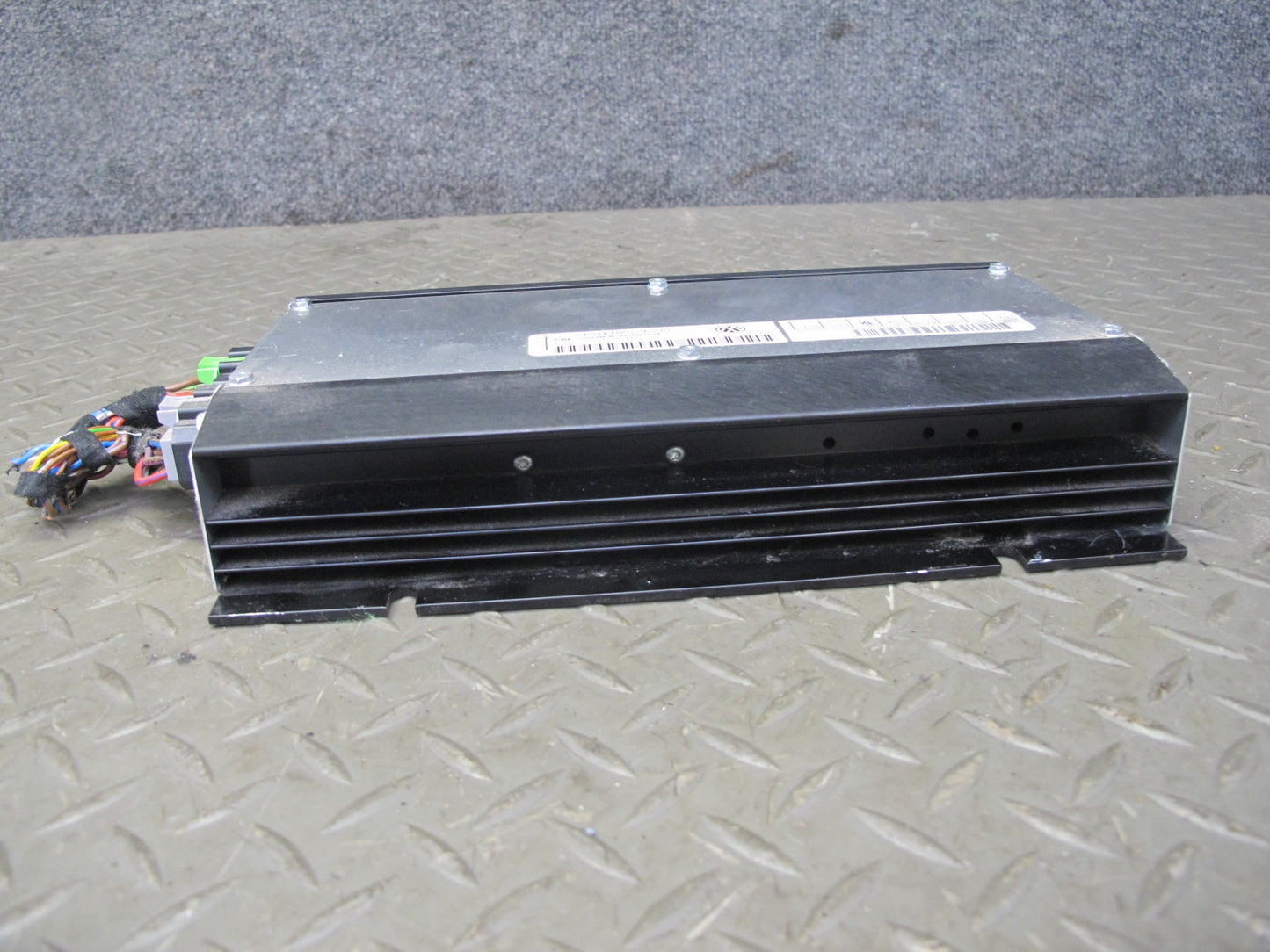 05-10 VW R32 GTI Jetta Rabbit Audio Stereo AMP Amplifier 1K6035456A OEM