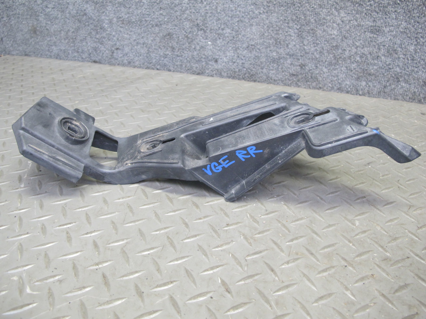 2008 VW R32 VR6 Rear Bumper Impact Absorber Guide Bracket Mount Set OEM