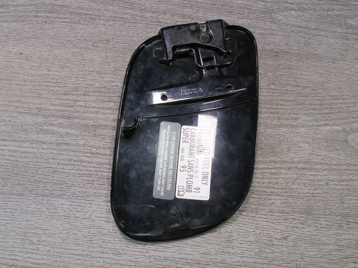 2003-2010 Porsche Cayenne 955 Fuel Tank Filler Door Lid Cover 7L5809905C