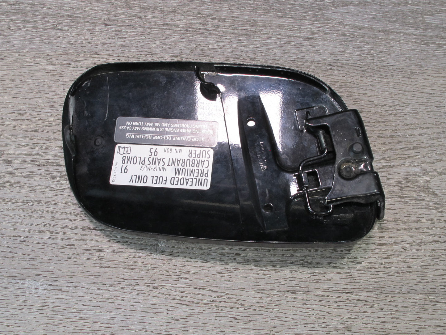 2003-2010 Porsche Cayenne 955 Fuel Tank Filler Door Lid Cover 7L5809905C