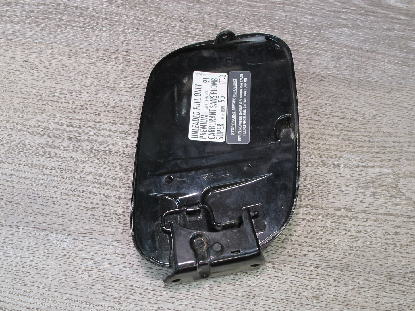 2003-2010 Porsche Cayenne 955 Fuel Tank Filler Door Lid Cover 7L5809905C