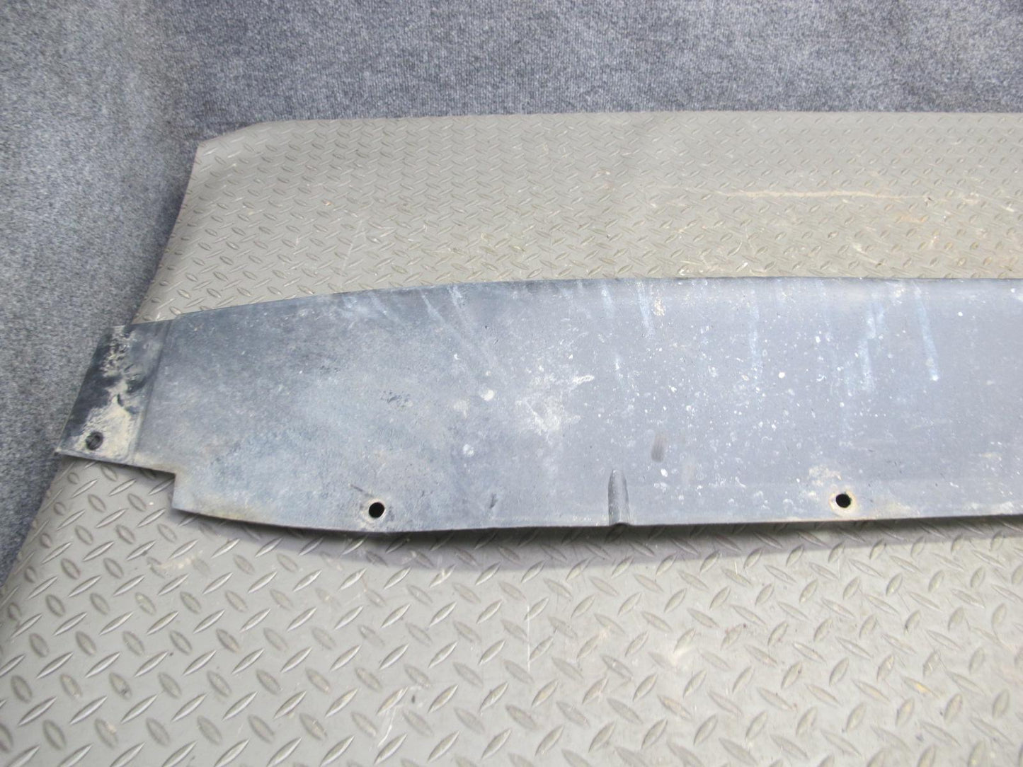 2003-2009 Hummer H2 Left & Right Side Rocker Skirt Panel Molding Trim Set